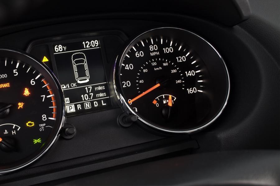  Nissan Rogue 2011 года  (US) (фото 41 из 69)